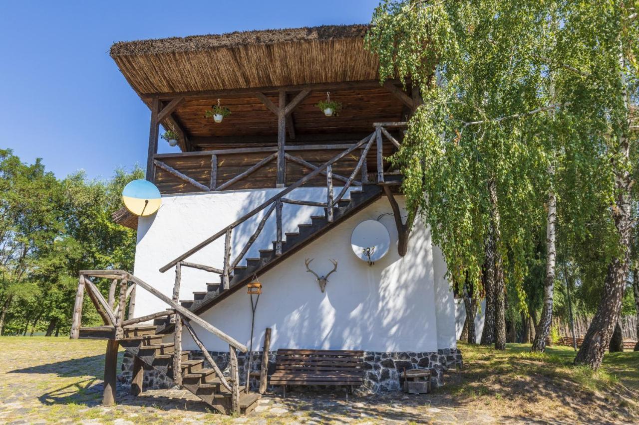 Гостинний Двір На Хуторі Хрещатик Kültér fotó